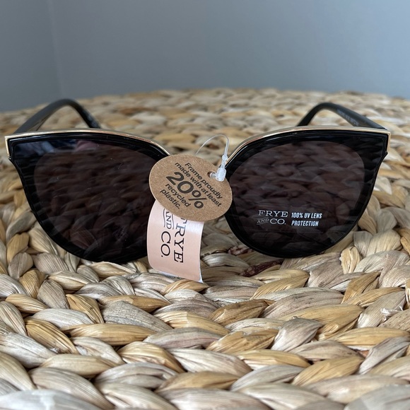FRYE AND CO. Accessories Frye Co Sunglasses 0 Uv Lens Protection